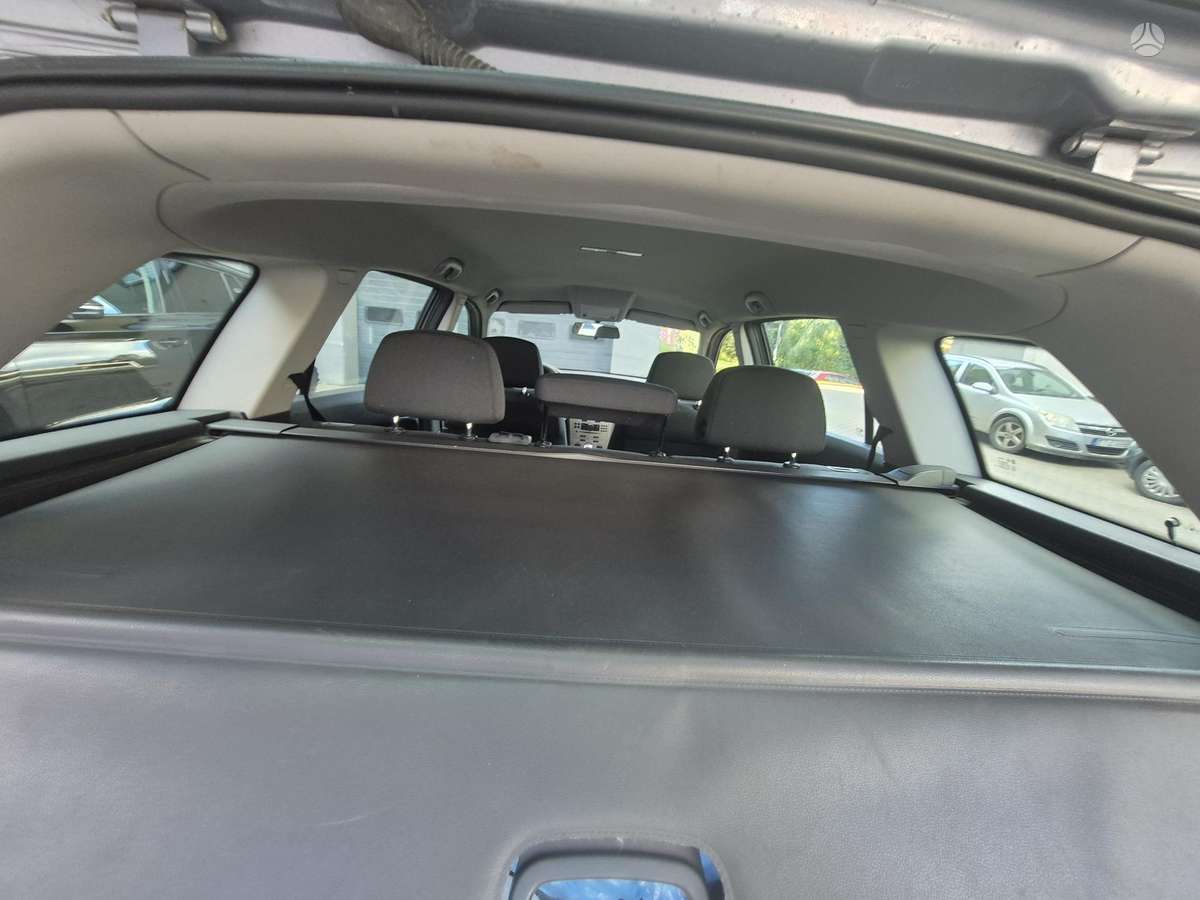 Opel Astra 2008 — photo 15
