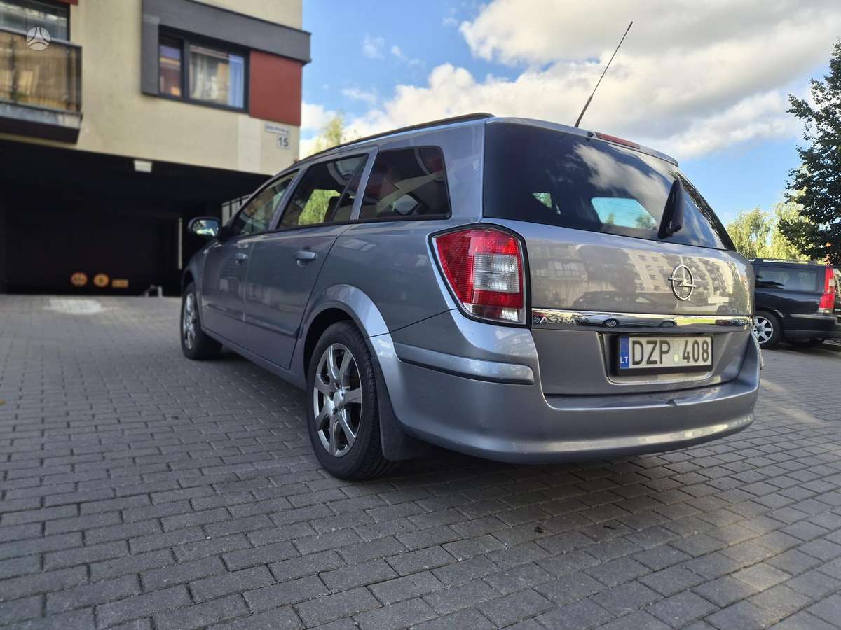 Opel Astra 2008 — photo 5