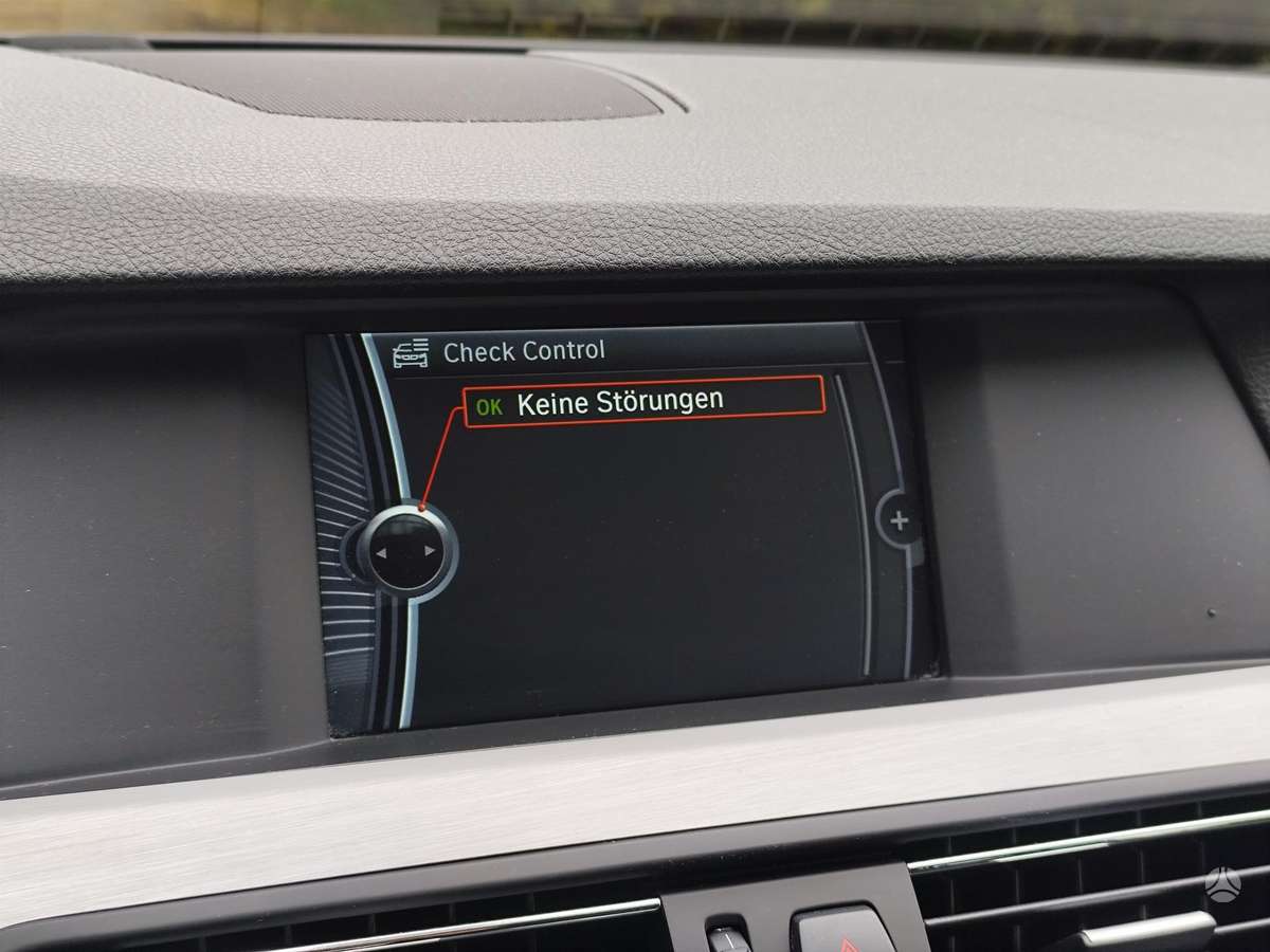 BMW 525 2012 — photo 17