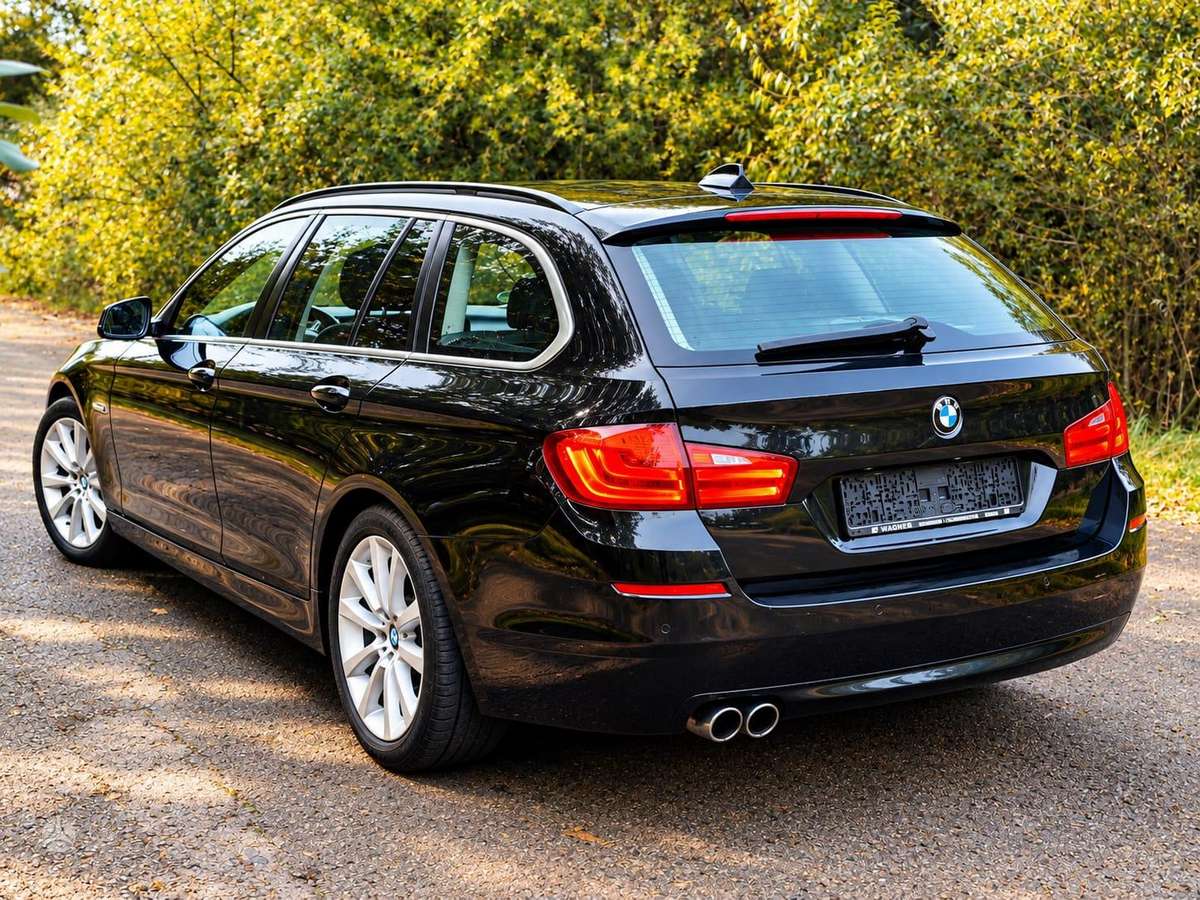 BMW 525 2012 — engine 1995 cm³, 218 HP (160kW)