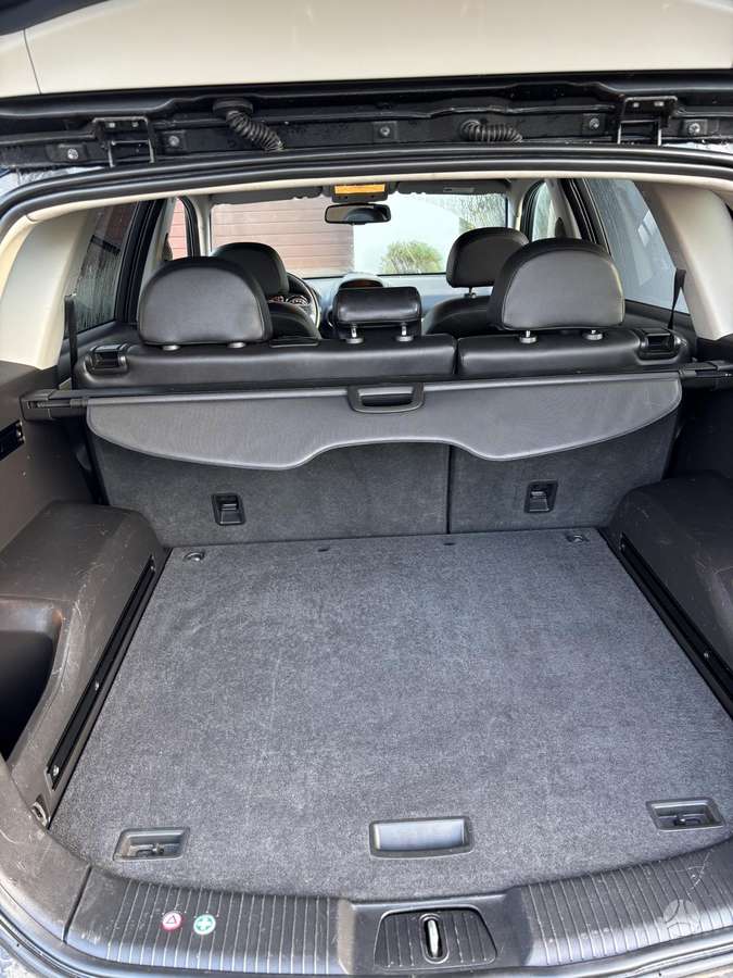 Opel Antara 2011 — photo 10