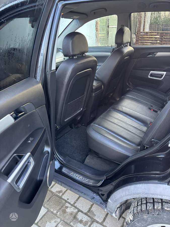 Opel Antara 2011 — photo 12