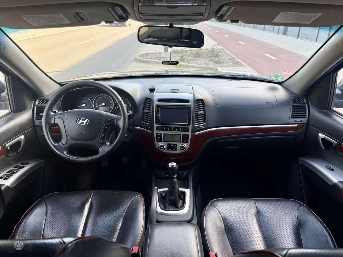 Hyundai Santa 2009 — photo 13