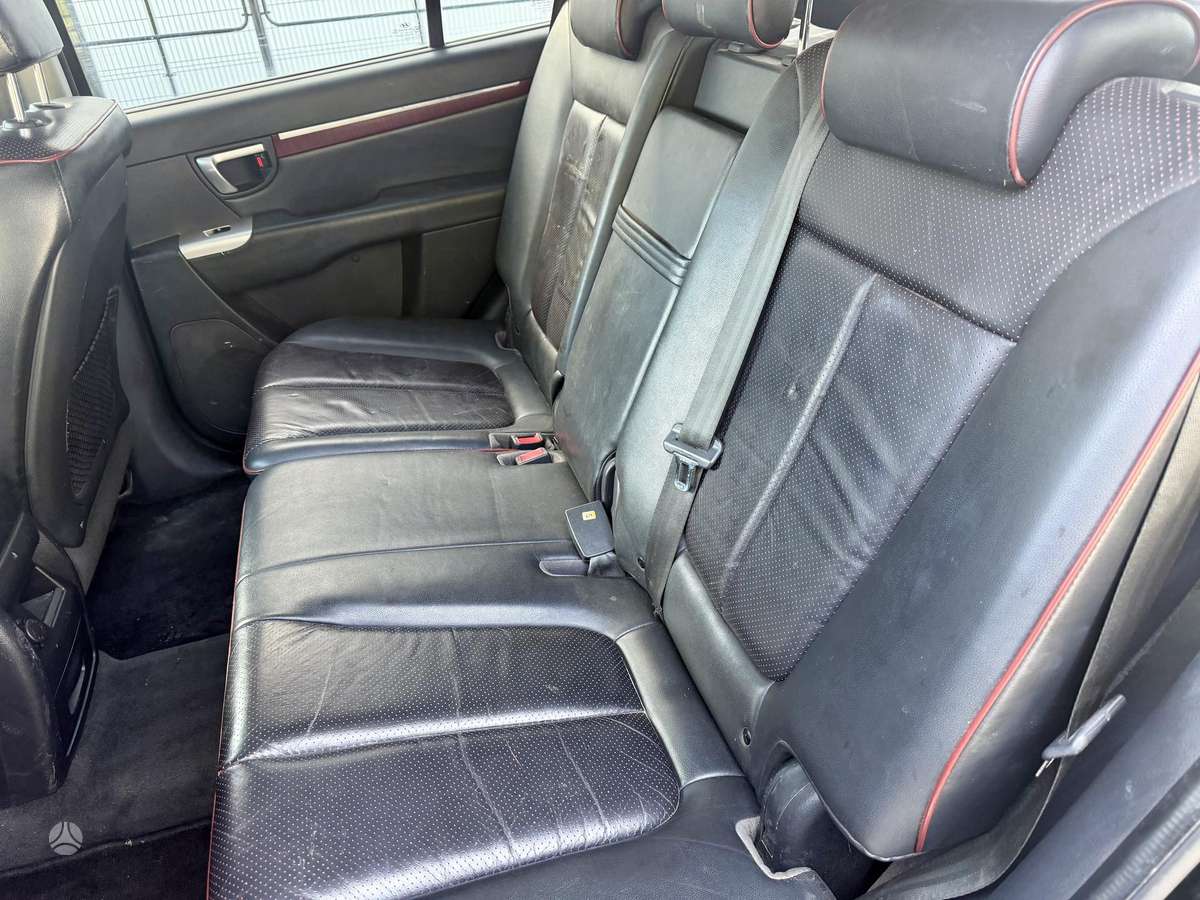 Hyundai Santa 2009 — photo 15