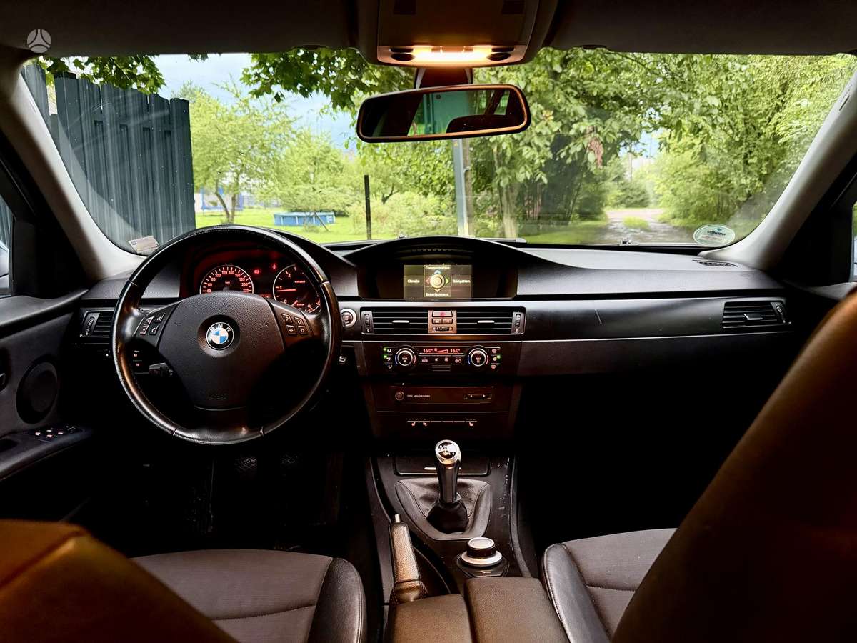 BMW 320 2006 — photo 5