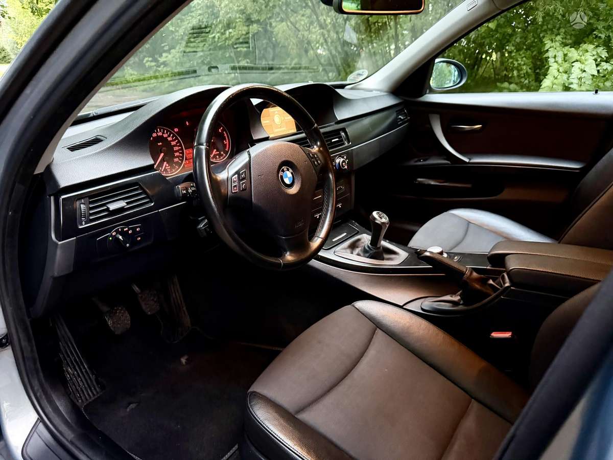 BMW 320 2006 — photo 7
