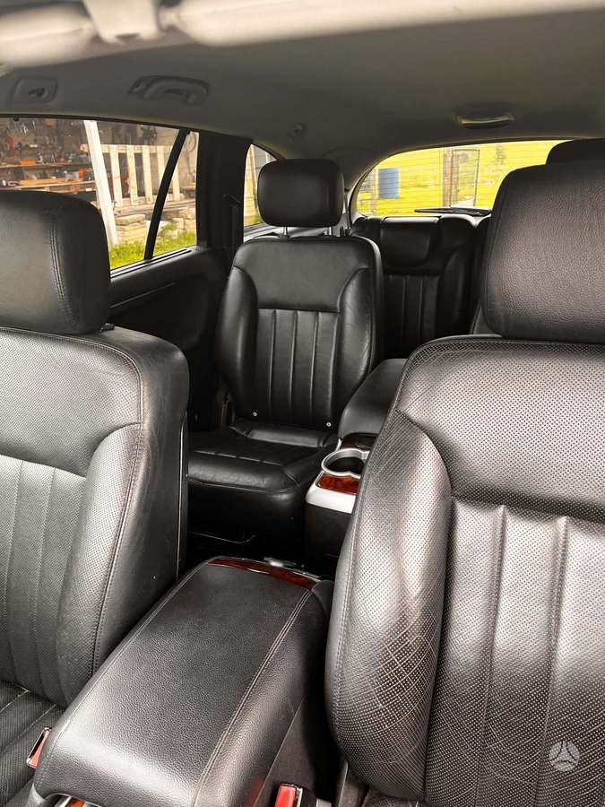 Mercedes-Benz R320 2006 — photo 11