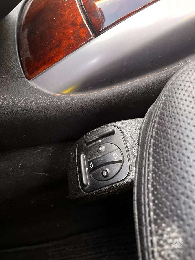 Mercedes-Benz R320 2006 — photo 13