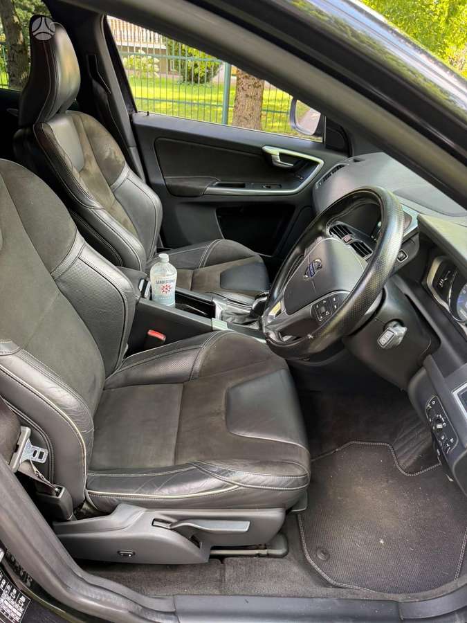 Volvo XC60 2015 — photo 12