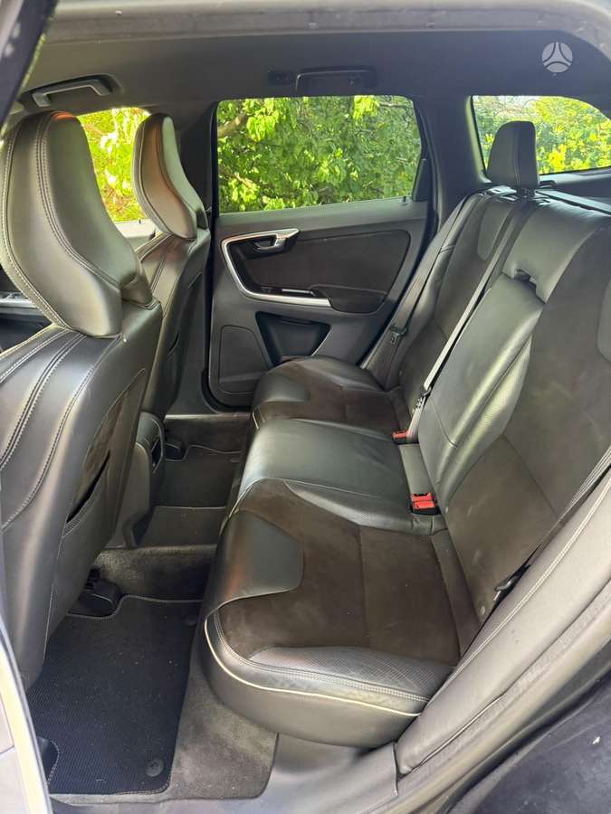 Volvo XC60 2015 — photo 13