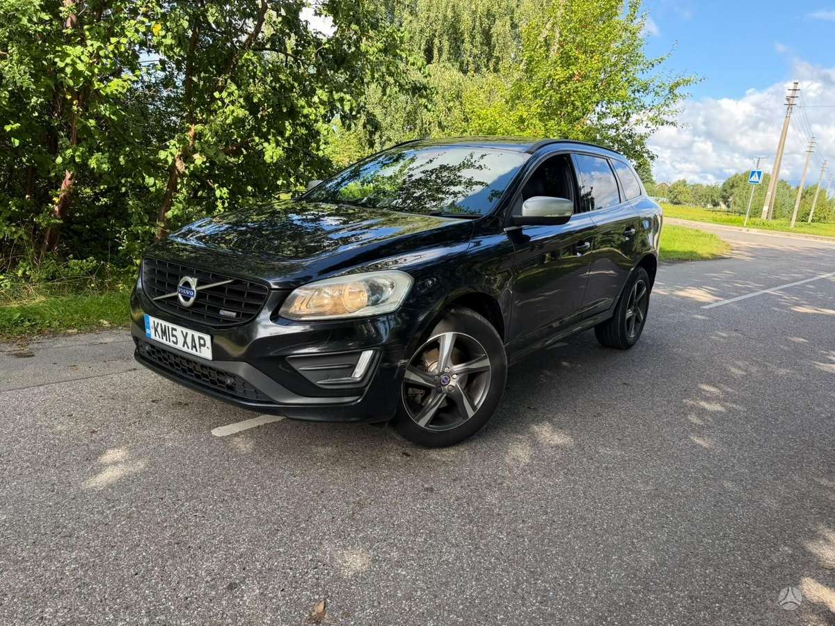 Volvo XC60 2015 — interior