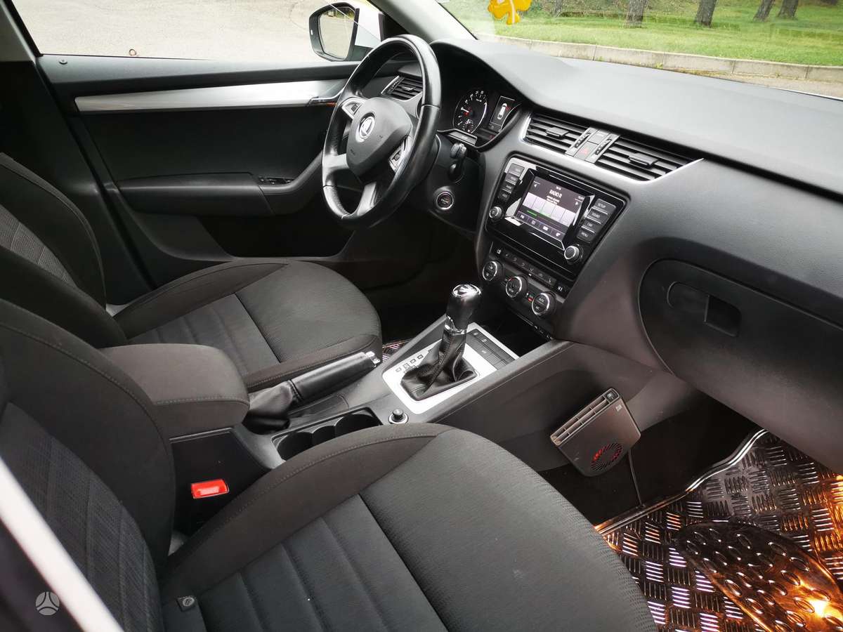 Skoda Octavia 2015 — photo 11