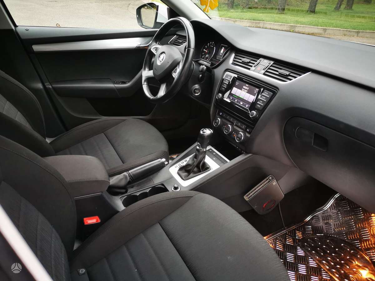 Skoda Octavia 2015 — photo 12