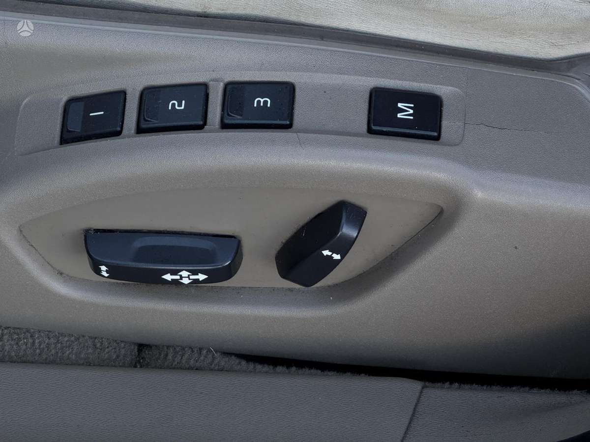 Volvo XC70 2008 — photo 8