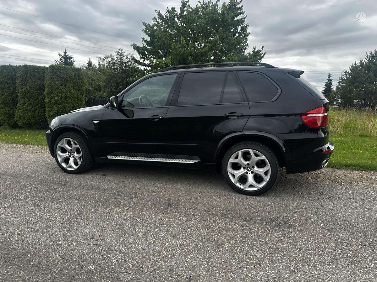 BMW X5 2008 — photo 11