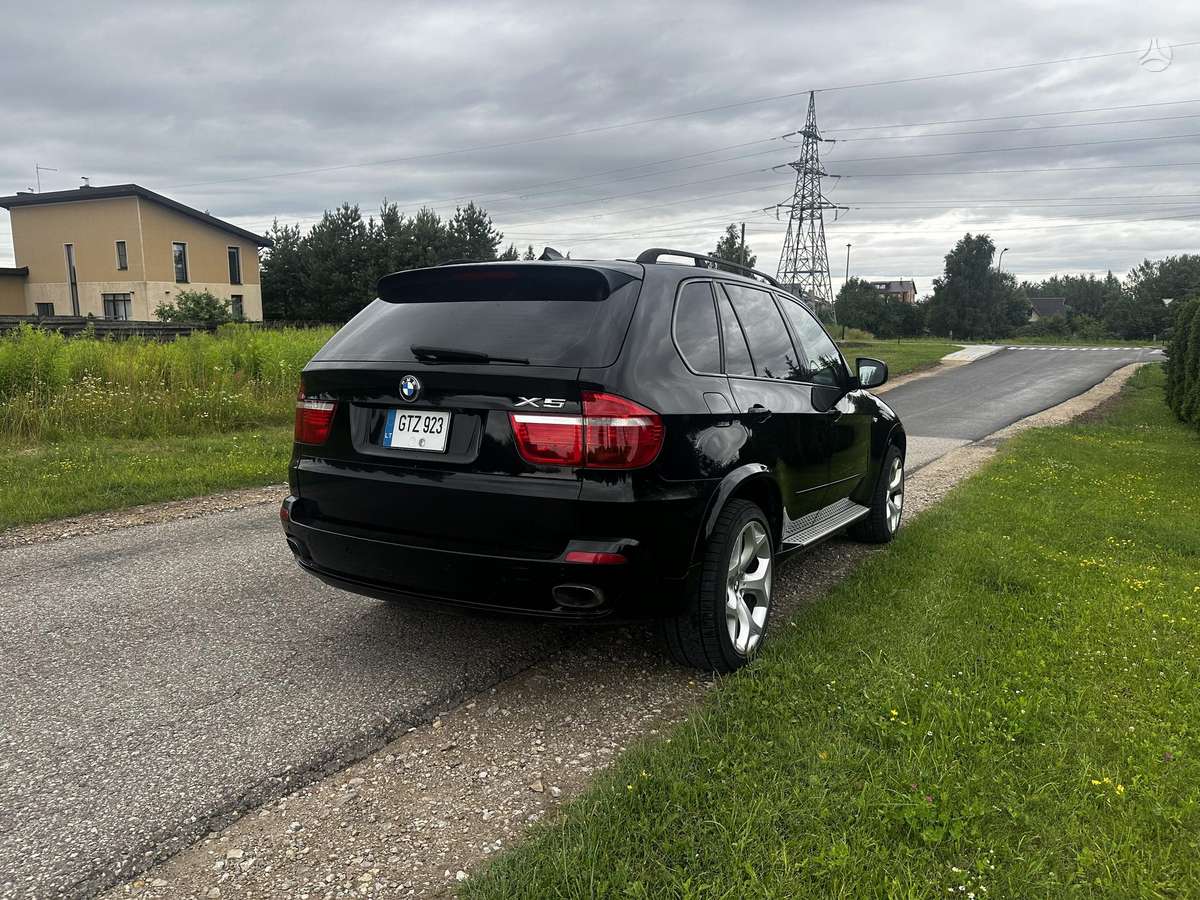 BMW X5 2008 — photo 7