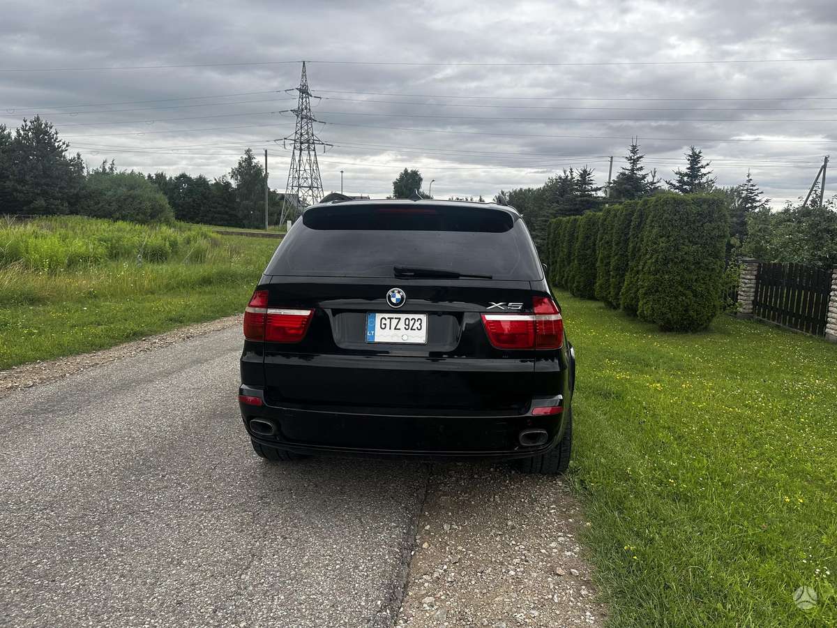 BMW X5 2008 — photo 8