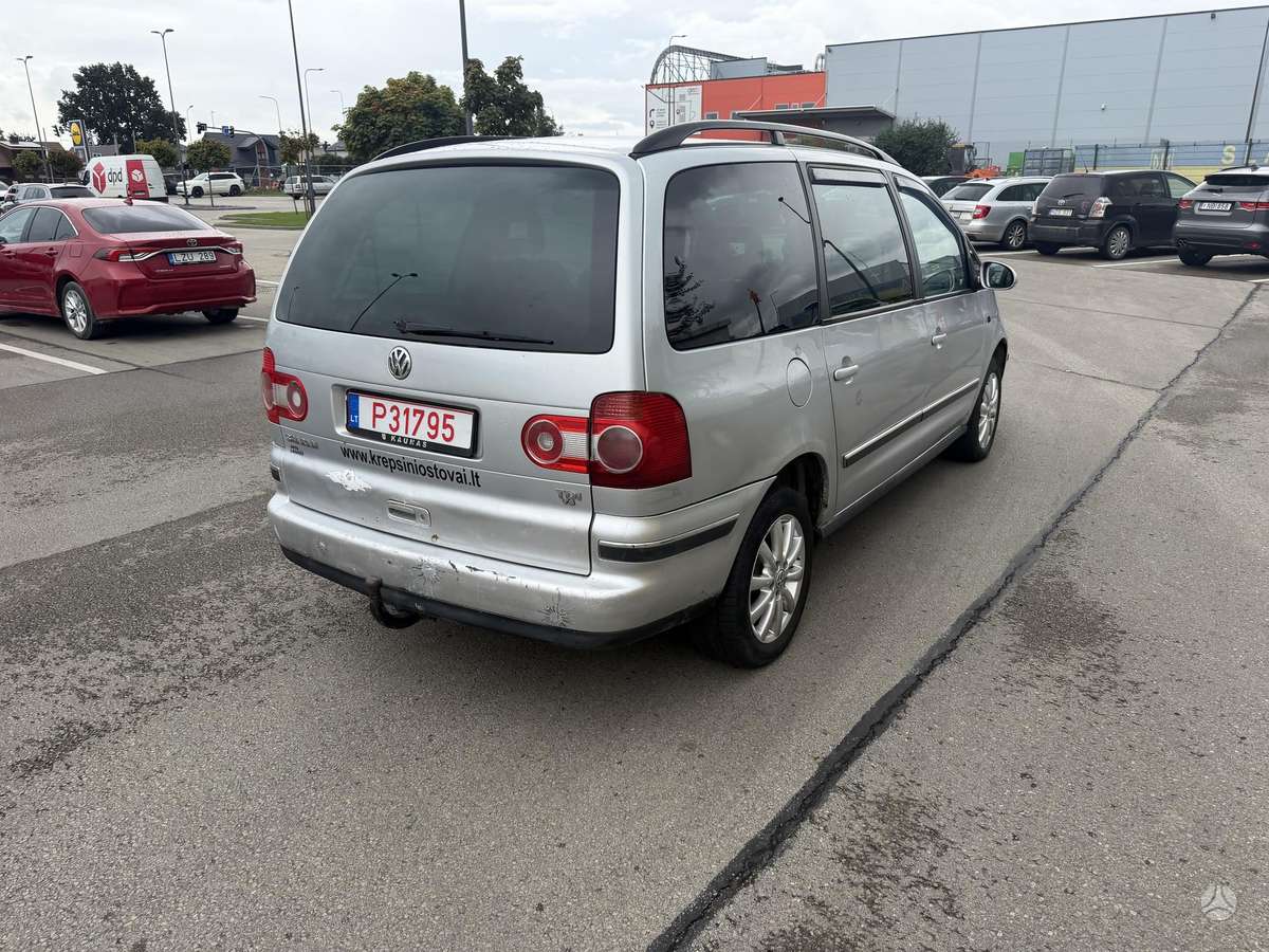 Volkswagen Sharan 2005 — engine 1896 cm³, 131 HP (96kW)