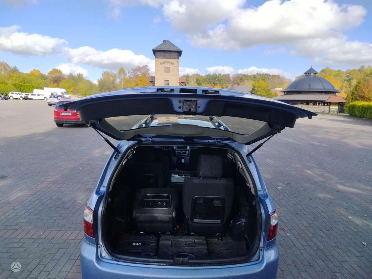 Toyota Avensis 2005 — photo 11
