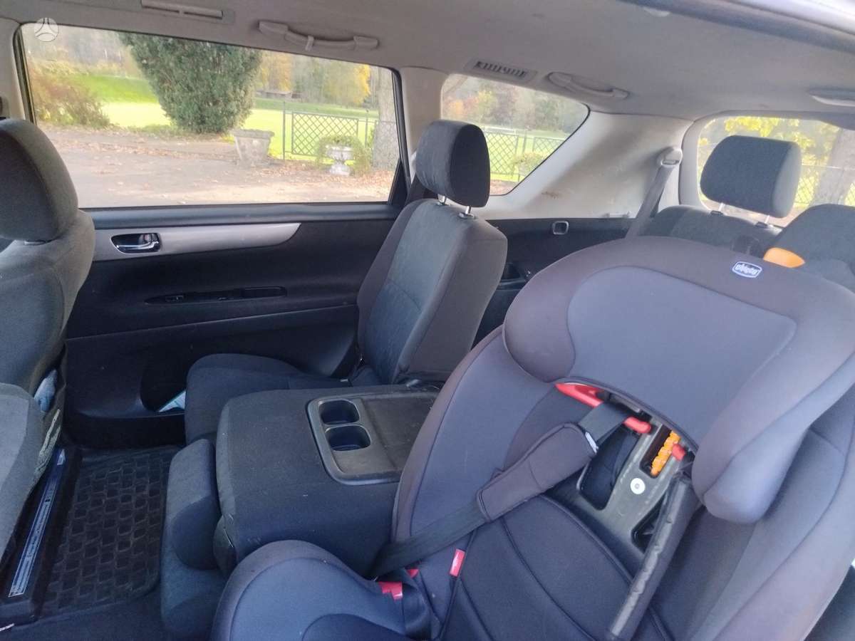 Toyota Avensis 2005 — photo 14