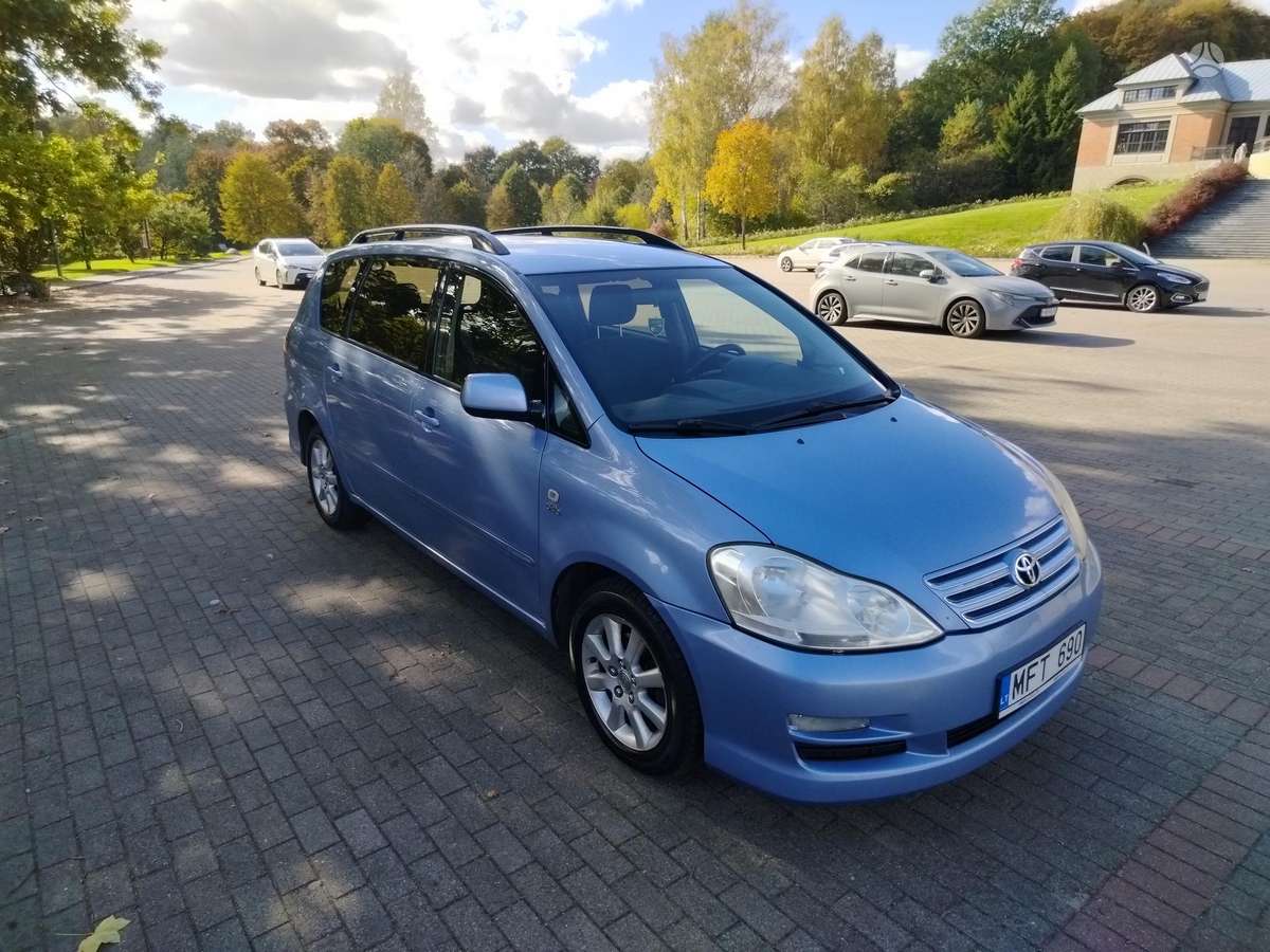 Toyota Avensis 2005 — photo 8
