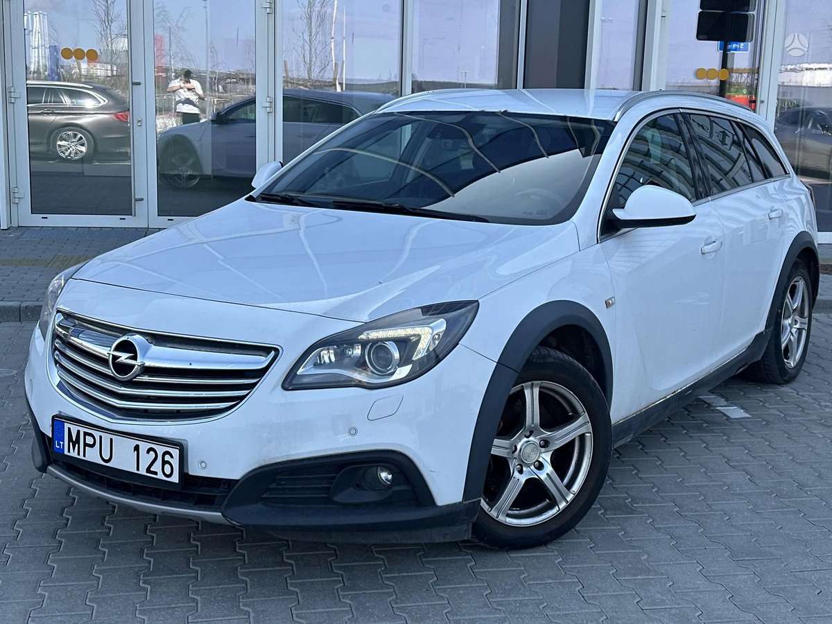 Opel Insignia 2014 — interior