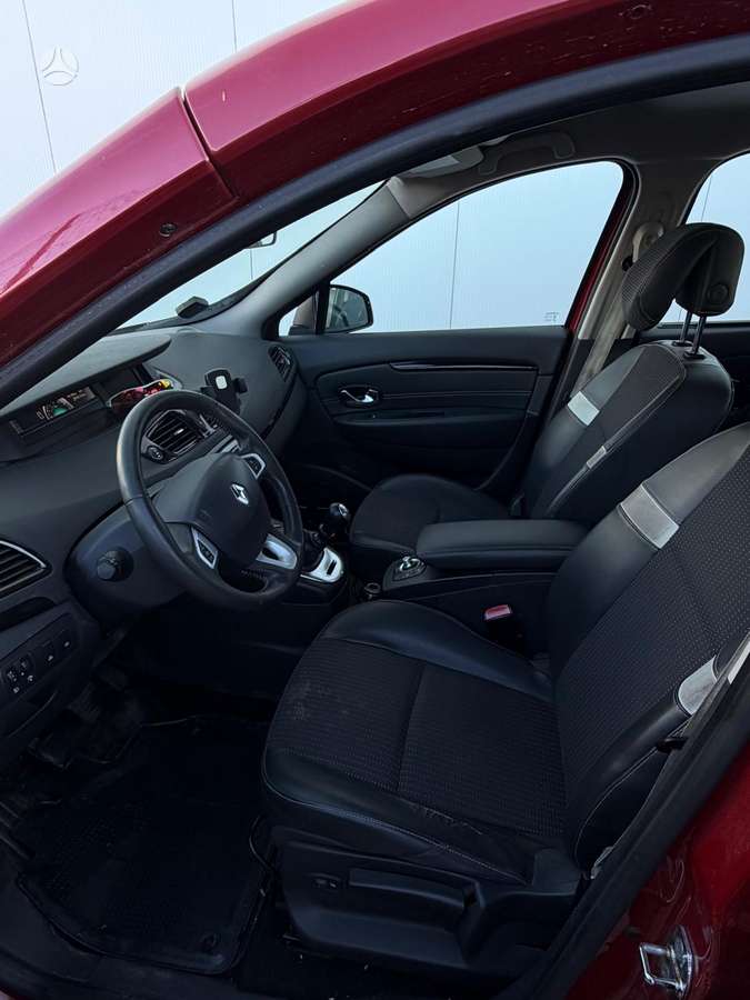 Renault Grand 2013 — rear view