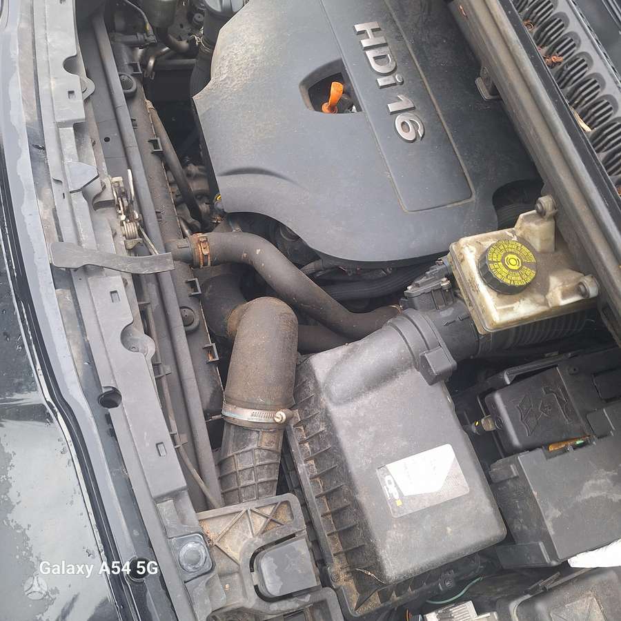 Peugeot 5008 2015 — photo 16