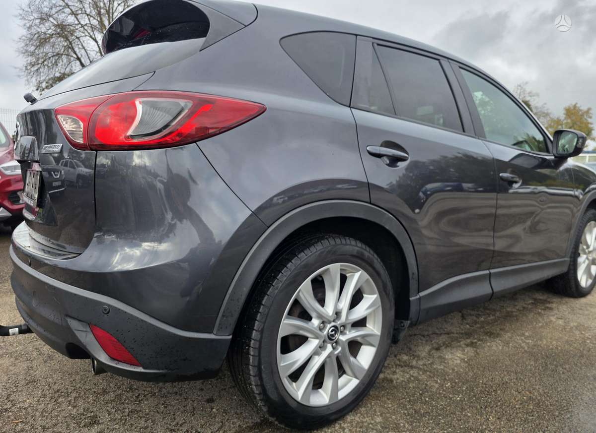 Mazda CX-5 2014 — двигун 2191 cm³, 175 HP (129kW)