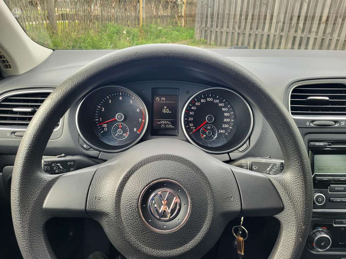 Volkswagen Golf 2010 — photo 10