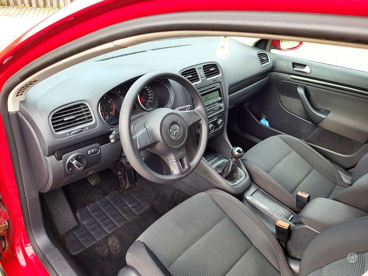 Volkswagen Golf 2010 — photo 19