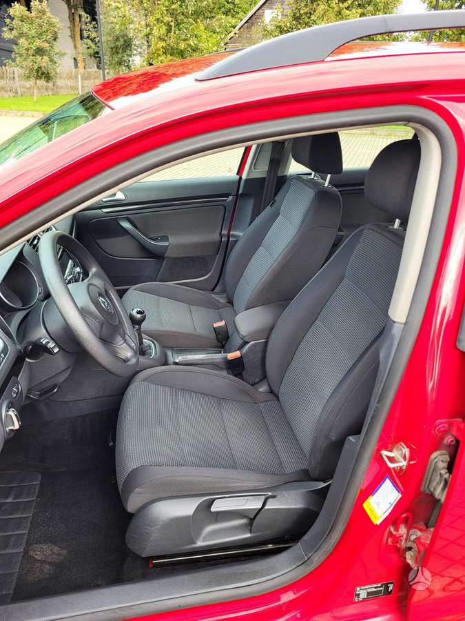 Volkswagen Golf 2010 — photo 21