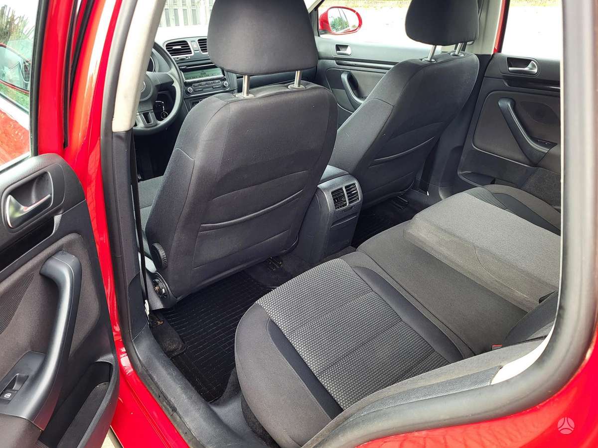 Volkswagen Golf 2010 — photo 23