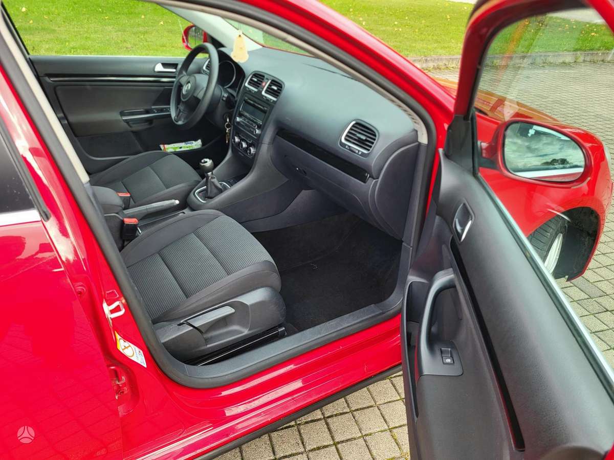Volkswagen Golf 2010 — photo 8