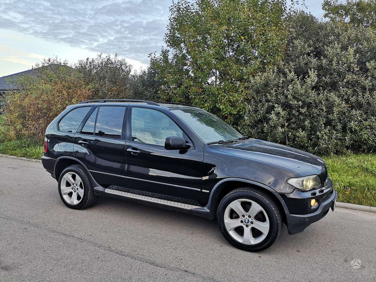 BMW X5 2005 — вигляд ззаду