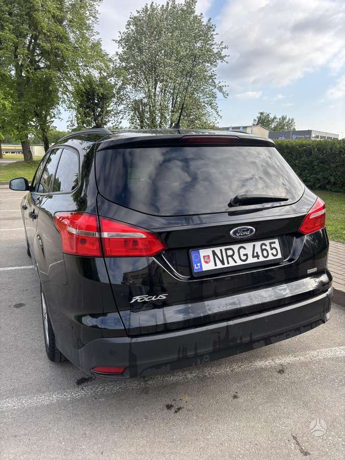 Ford Focus 2014 — engine 999 cm³, 101 HP (74kW)