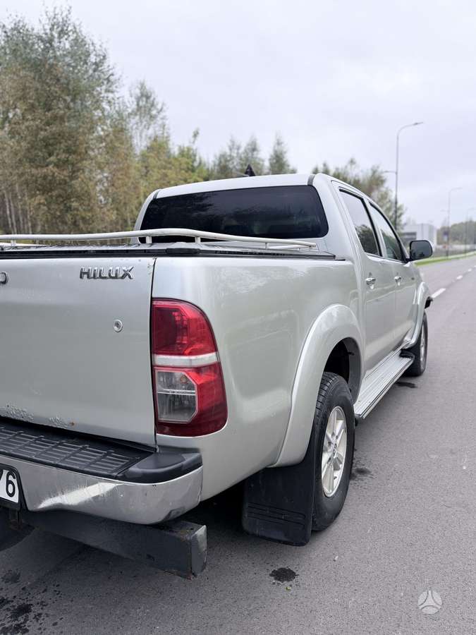Toyota Hilux 2014 — photo 6