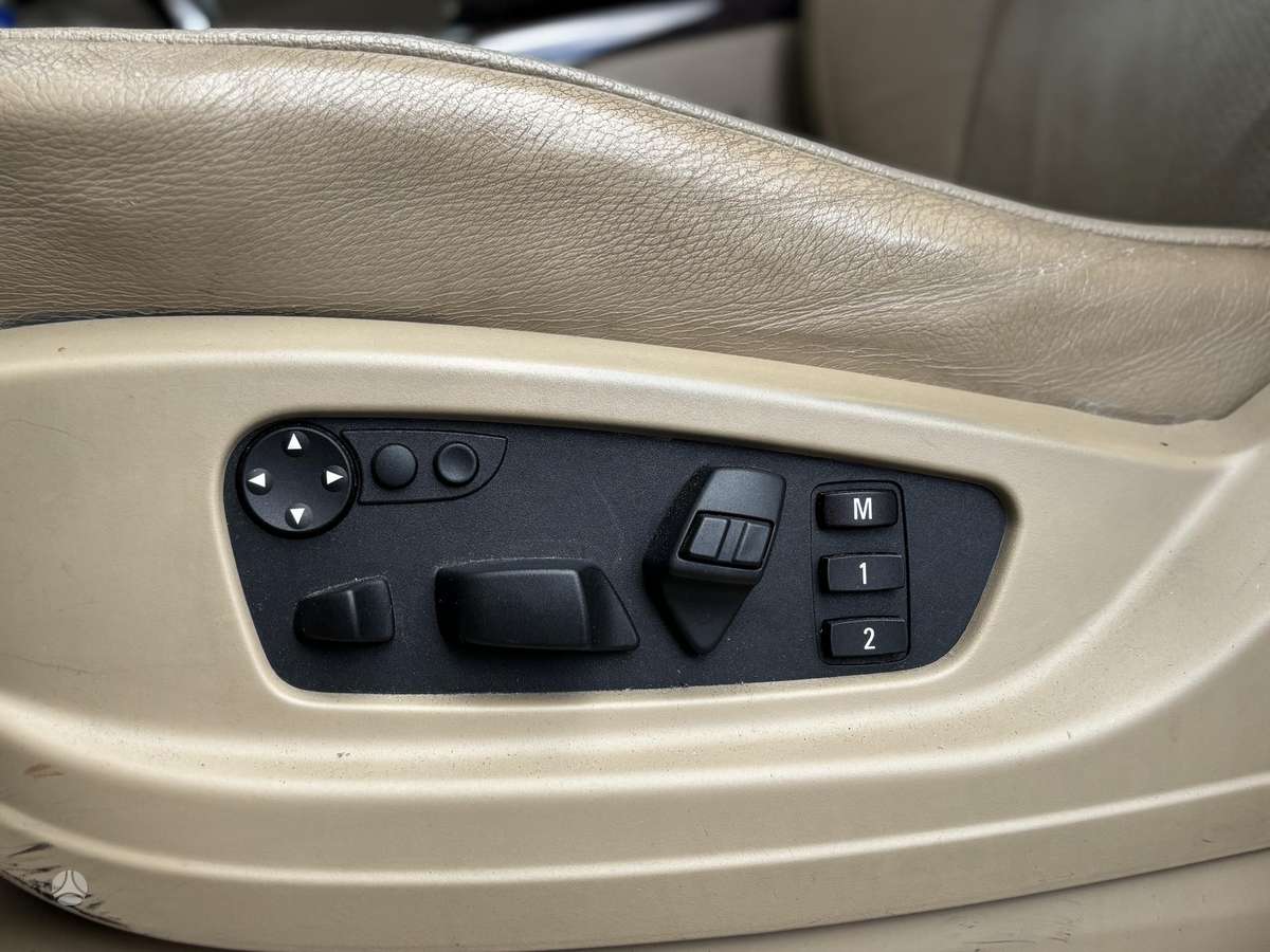 BMW X5 2007 — photo 17