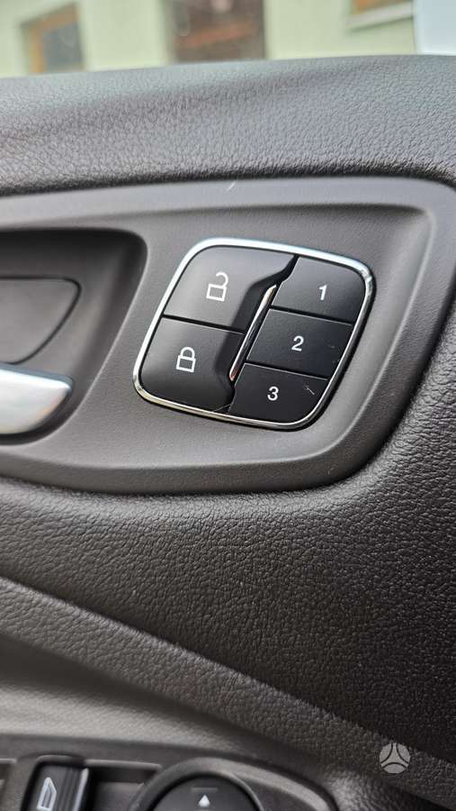 Ford Escape 2015 — photo 12