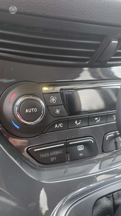 Ford Escape 2015 — photo 20