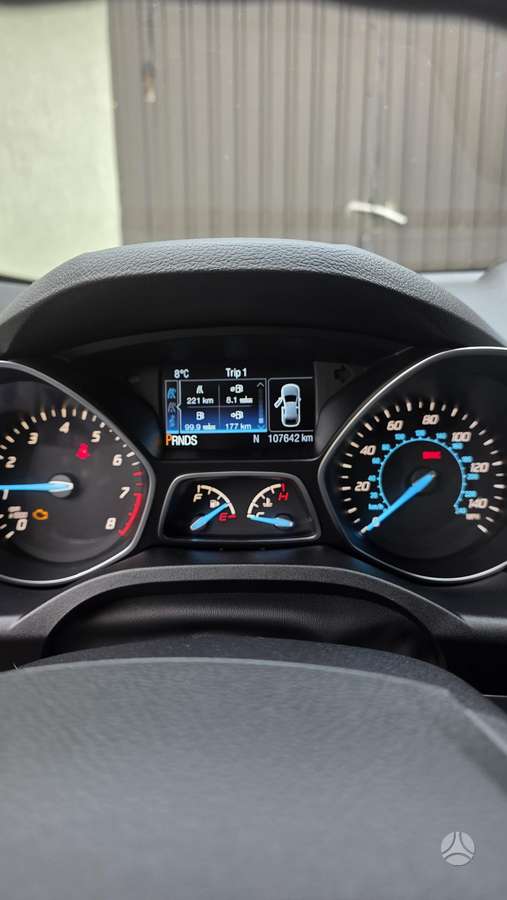 Ford Escape 2015 — photo 25