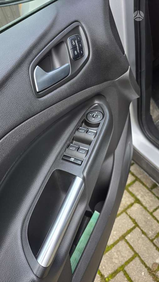 Ford Escape 2015 — photo 7
