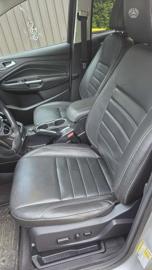 Ford Escape 2015 — photo 8