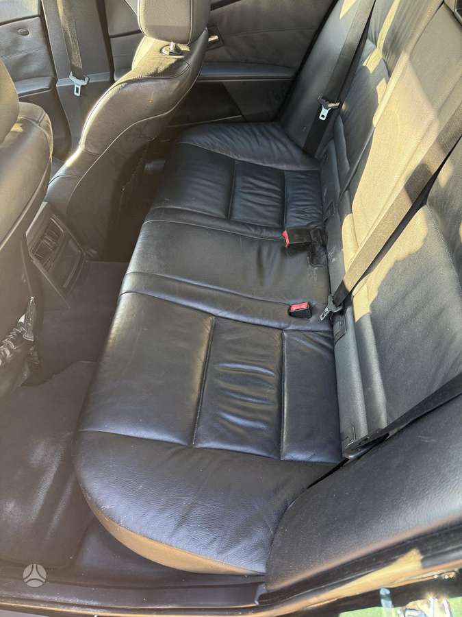 BMW 530 2005 — photo 11