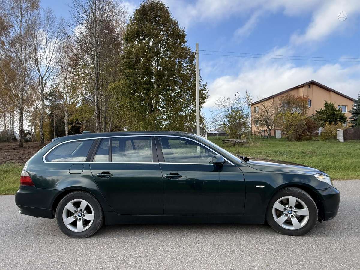 BMW 530 2005 — engine 2993 cm³, 218 HP (160kW)