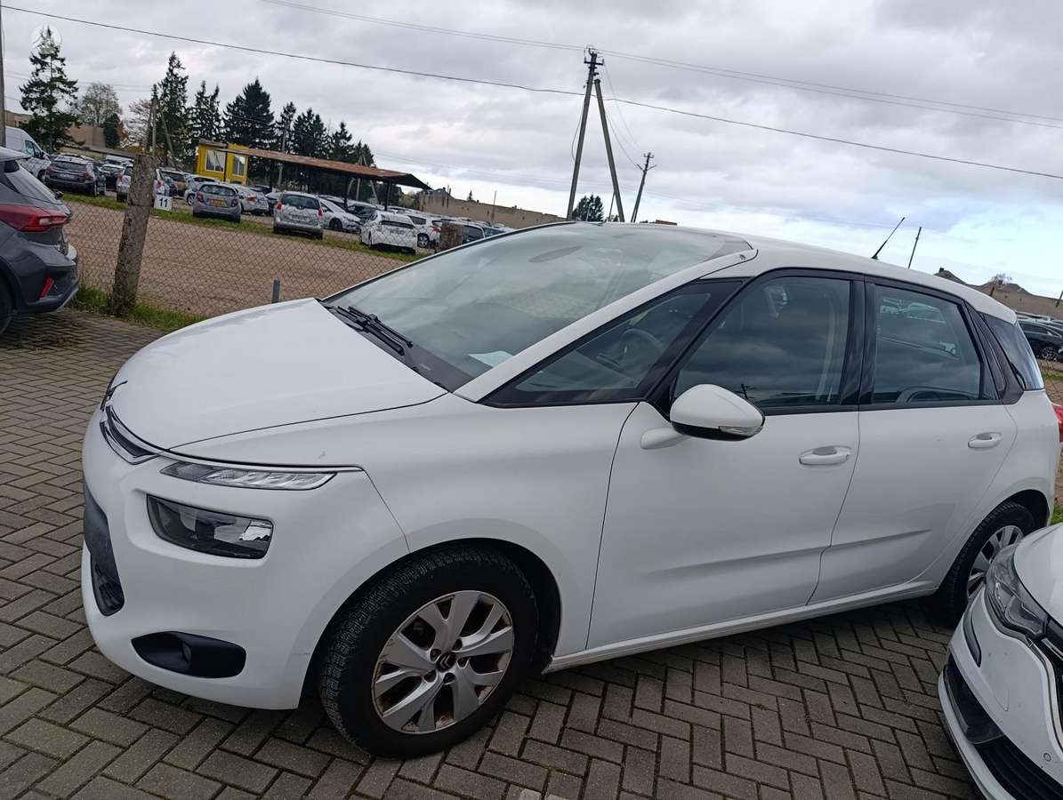 Citroen C4 2015 — двигун 1560 cm³, 116 HP (85kW)
