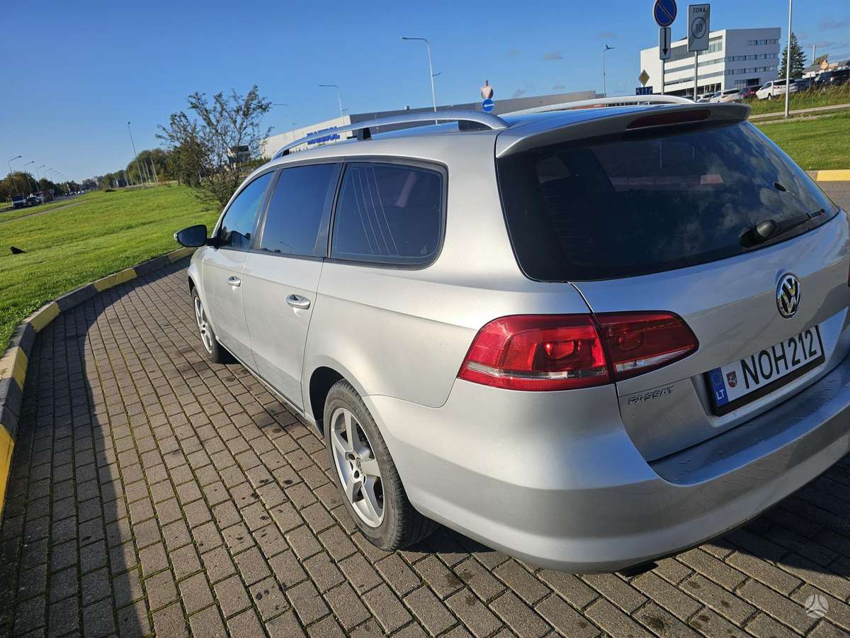 Volkswagen Passat 2014 — interior