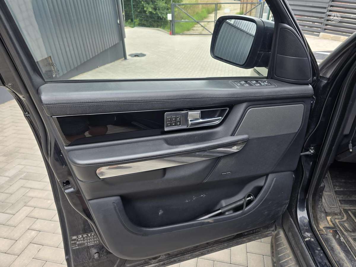 Land Rover 2012 — photo 16