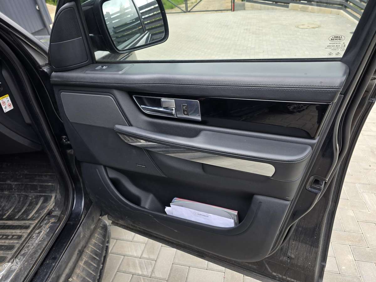 Land Rover 2012 — photo 22