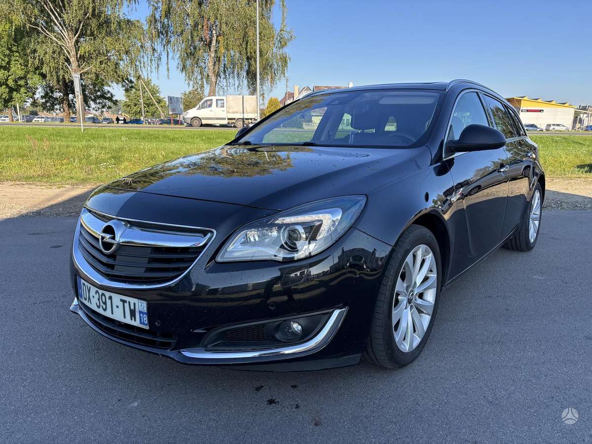 Opel Insignia 2015 — салон